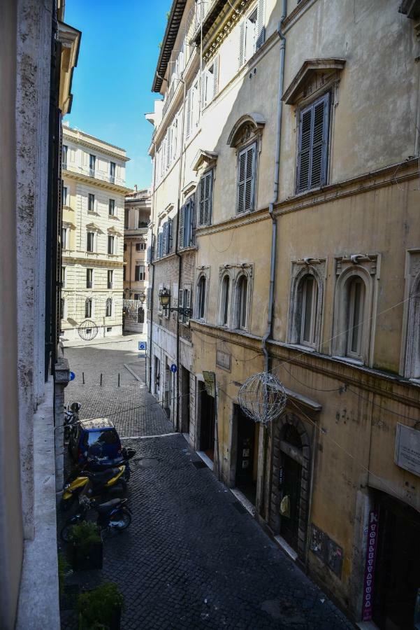 Stylish Apartment In Central Rome "Centro Storico" Bagian luar foto